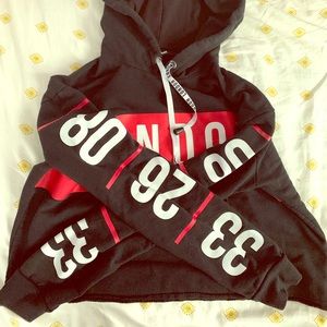 Fashion nova cropped hoodie size small